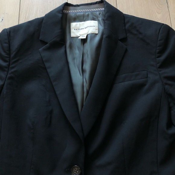 Banana Republic Classic Wool Blend Stretch Blazer in Black Size 4 - Picture 6 of 15